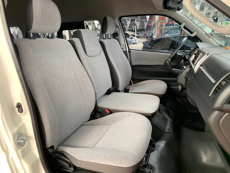 Toyota Hiace • 2019 • 13,500 km 25