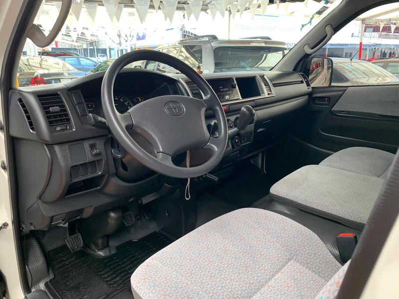 Toyota Hiace • 2019 • 13,500 km 9