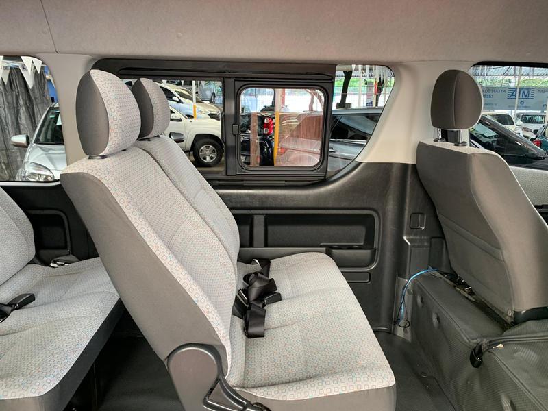 Toyota Hiace • 2019 • 13,500 km 16