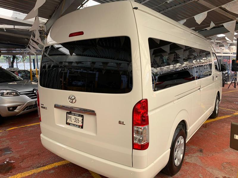 Toyota Hiace • 2019 • 13,500 km 17