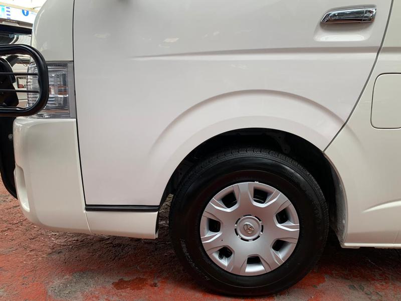 Toyota Hiace • 2019 • 13,500 km 13