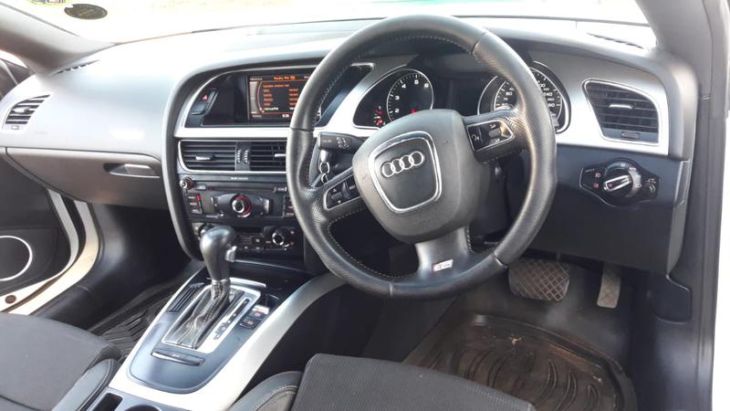 Audi A5 • 2011 • 150,000 km 1