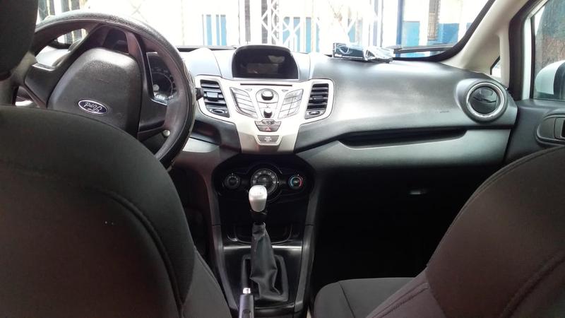 Ford Fiesta • 2011 • 111,000 km 7
