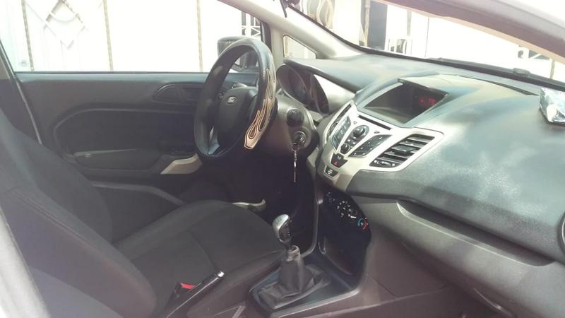 Ford Fiesta • 2011 • 111,000 km 12