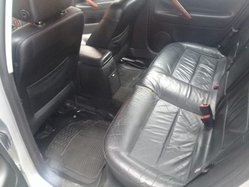 Volkswagen Passat • 2002 • 119,000 km 4