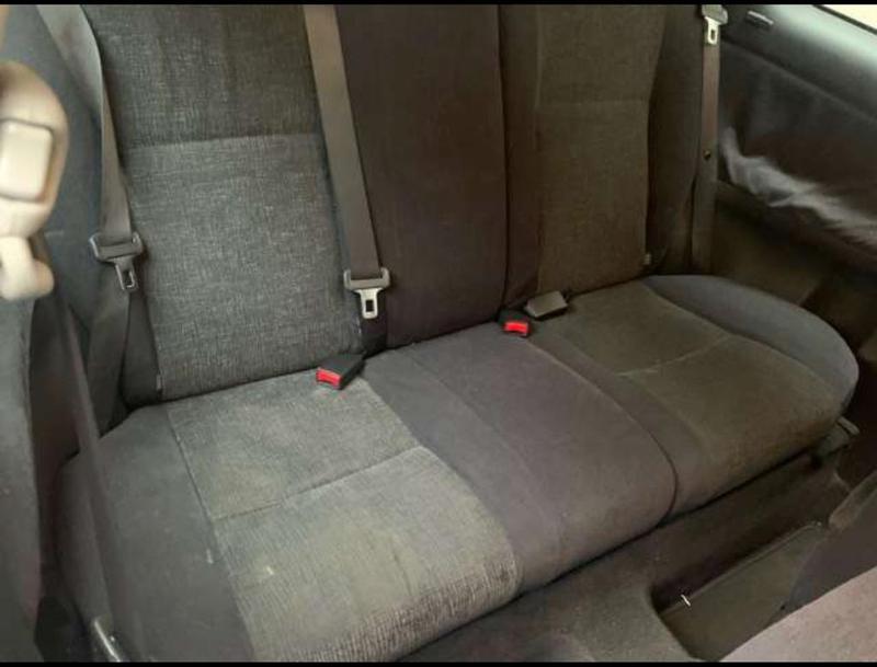 Toyota Corolla • 2003 • 175,000 km 4