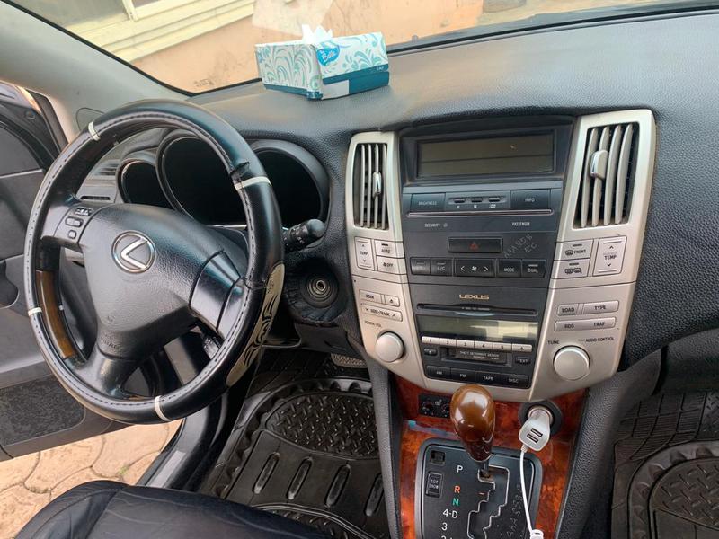 Lexus RX • 2005 • 147,293 km 3