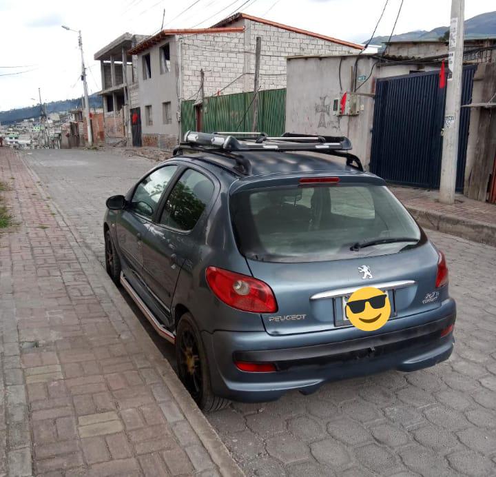 Peugeot 207 • 2009 • 159,000 km 4