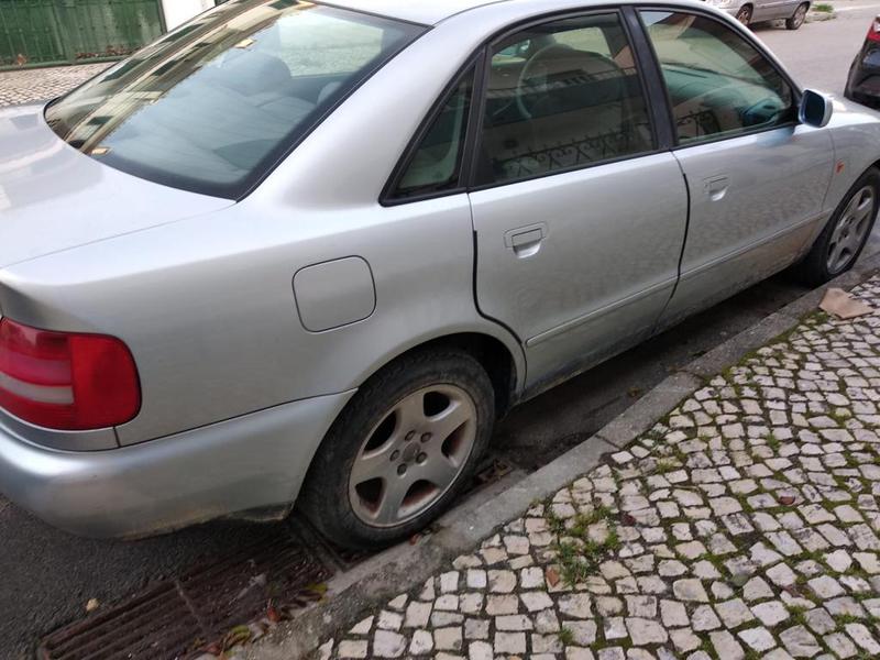 Audi A4 • 1998 • 189,000 km 3