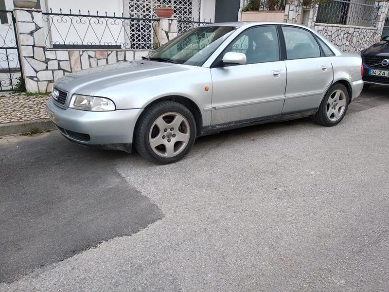 Audi A4 • 1998 • 189,000 km 4