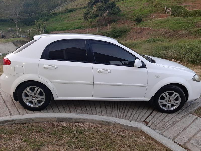 Chevrolet Optra • 2007 • 133,000 km 4