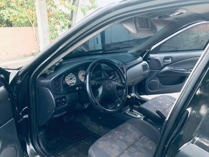 Nissan Sentra 2.0 • 2001 • 196,000 km 3
