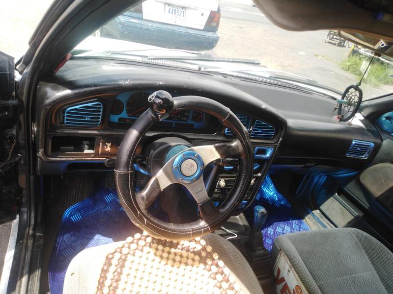 Hyundai Elantra • 1992 • 0 km 5