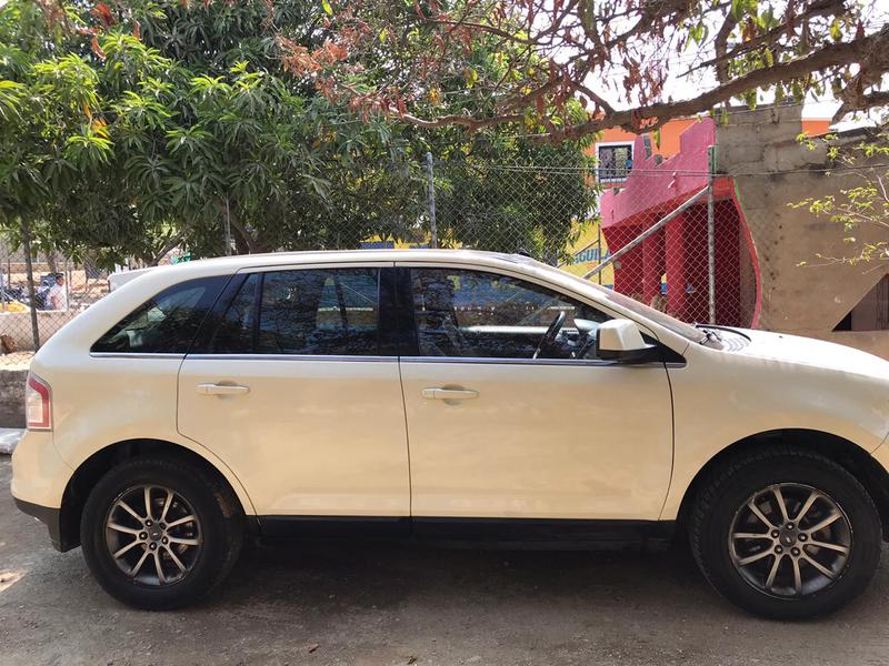 Ford Edge • 2008 • 105,000 km 2