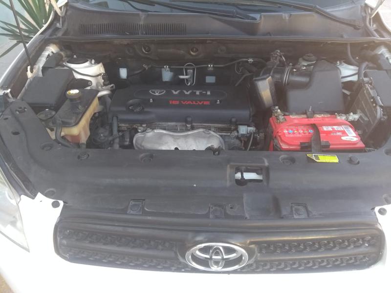 Toyota RAV4 • 2007 • 148,000 km 2