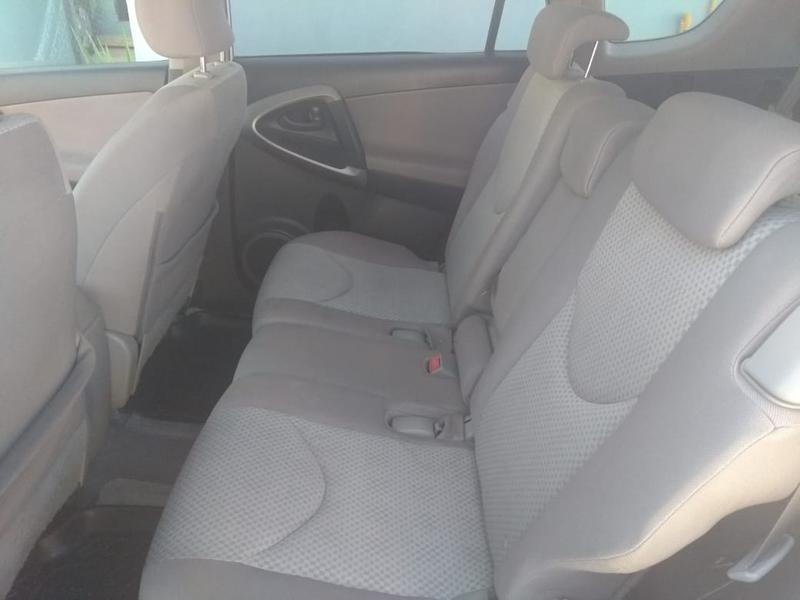 Toyota RAV4 • 2007 • 148,000 km 7