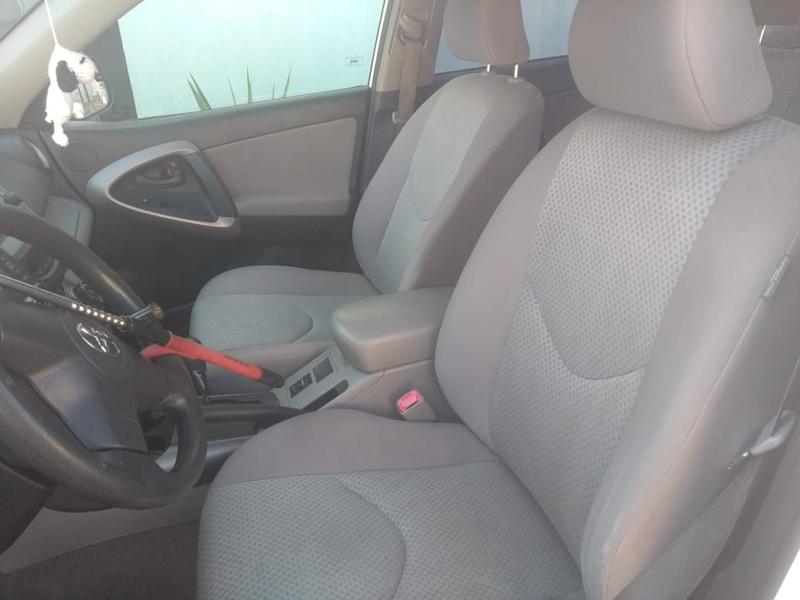 Toyota RAV4 • 2007 • 148,000 km 3