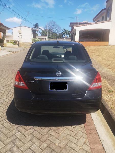 Nissan Tiida • 2012 • 226,000 km 5