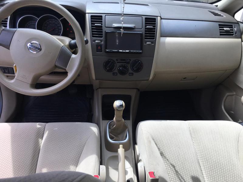 Nissan Tiida • 2011 • 183,000 km 2