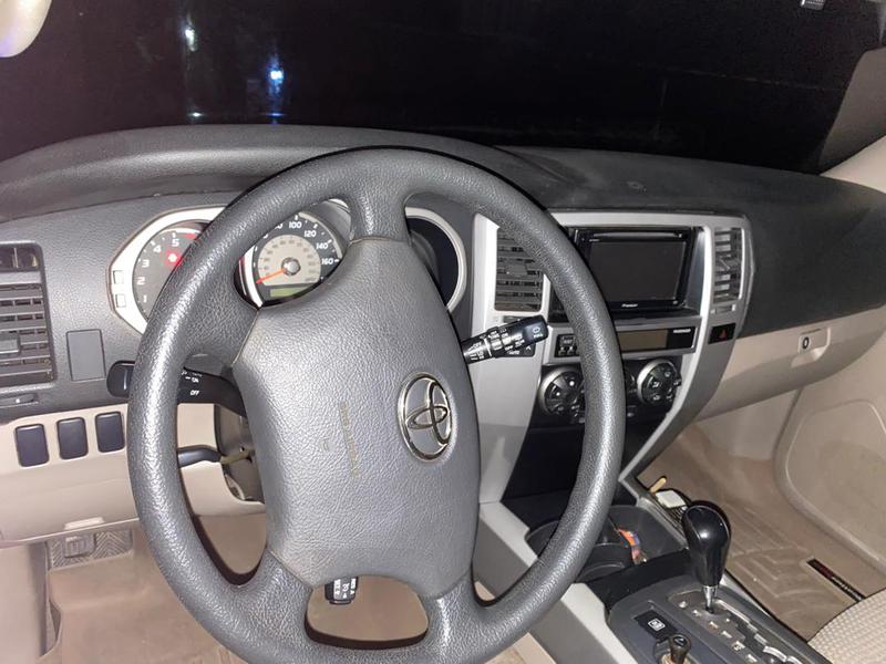 Toyota 4 Runner Limited • 2005 • 230,000 km 3