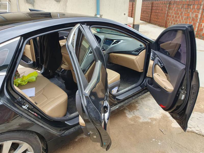 Hyundai Accent • 2013 • 74,000 km 4