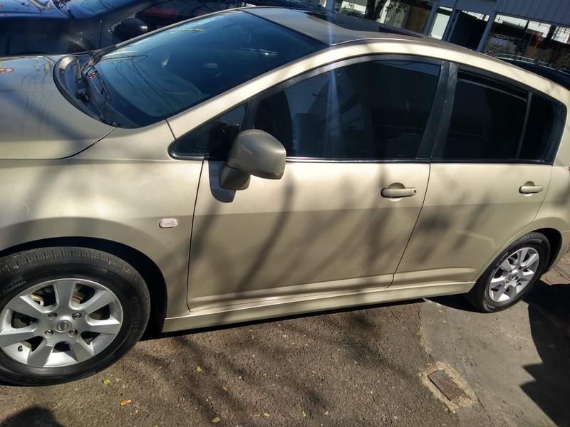 Nissan Tiida • 2010 • 170,000 km 5