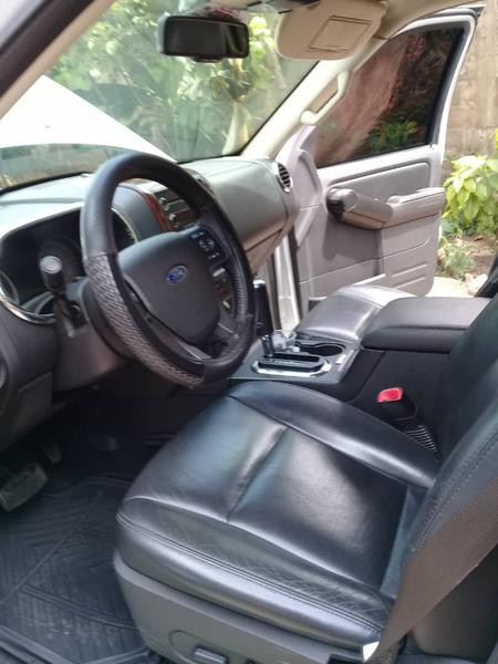 Ford Explorer • 2011 • 1,753,000 km 2