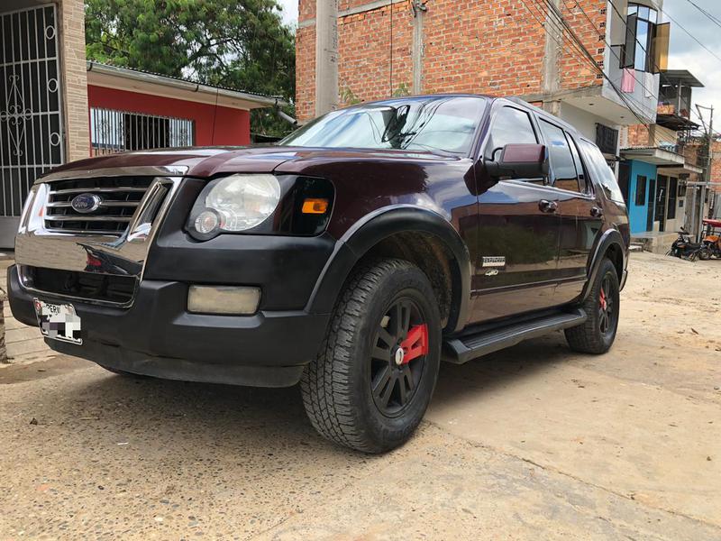 Ford Explorer • 2006 • 123,000 km 5