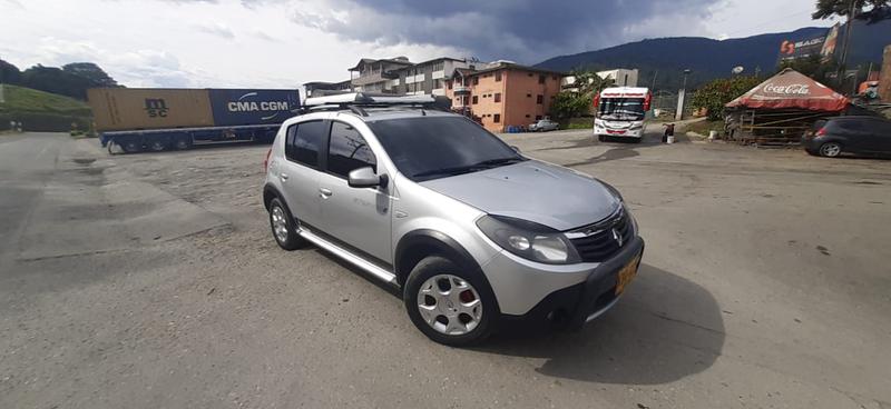 Renault Stepway • 2010 • 124,699 km 2