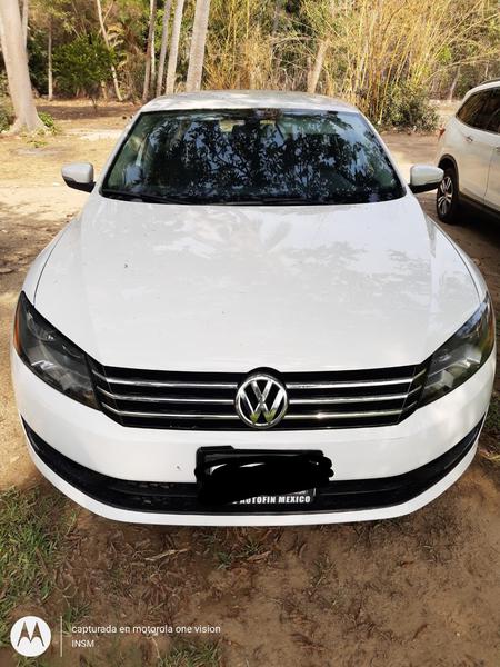 Volkswagen Passat • 2012 • 137,005 km 2