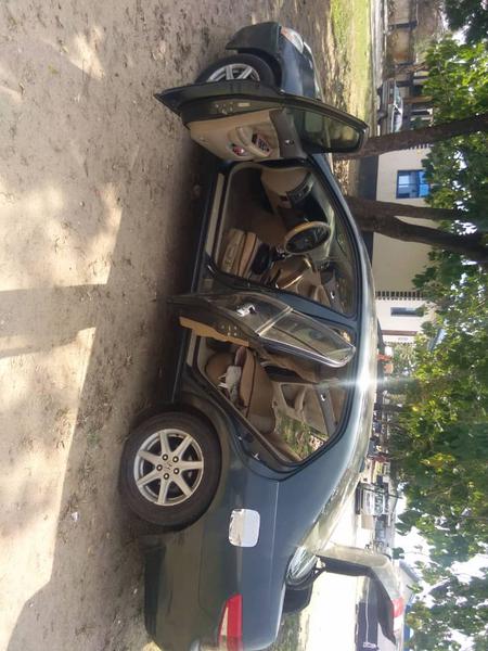 Honda Accord • 2004 • 99,000 km 2