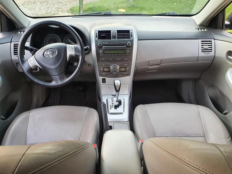 Toyota Corolla • 2014 • 135,000 km 5