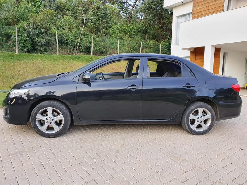 Toyota Corolla • 2014 • 135,000 km 10