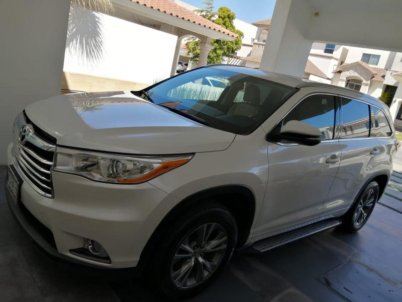 Toyota Highlander • 2014 • 71,000 km 3