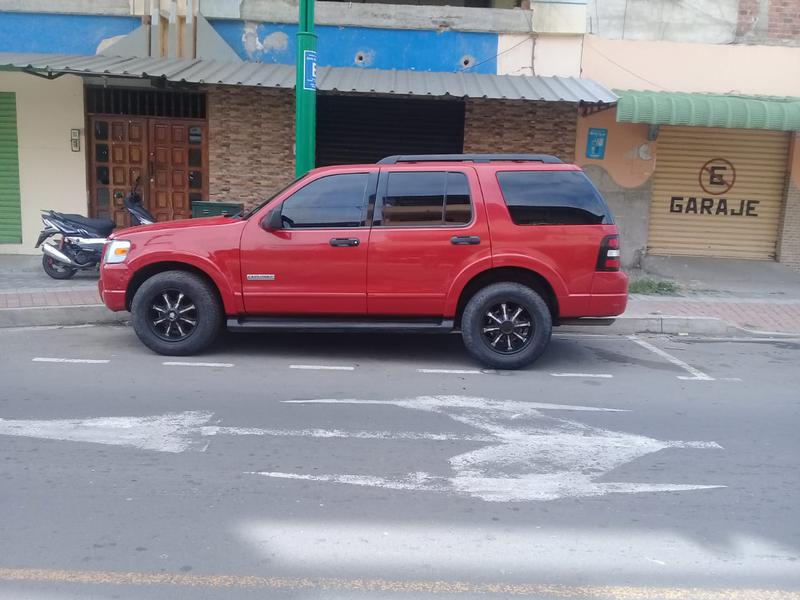 Ford 350 • 2009 • 140 km 6