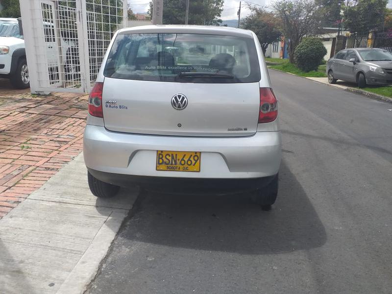 Volkswagen Fox • 2005 • 92,000 km 4