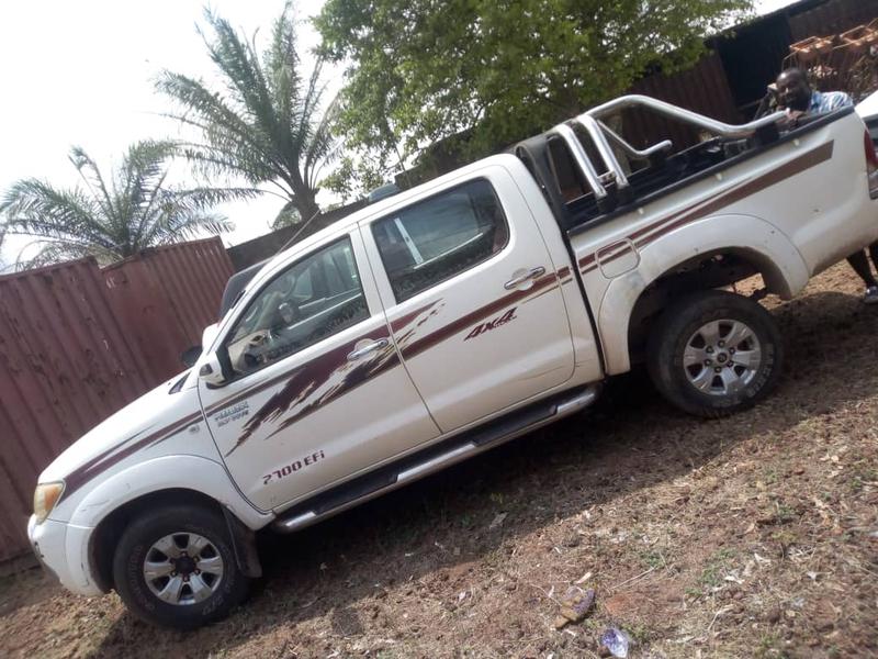 Toyota Hilux • 2020 • 100,000 km 1