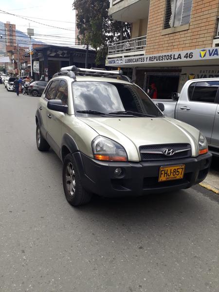 Hyundai Tucson • 2009 • 125,800 km 3