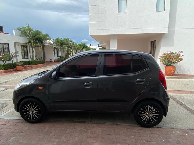 Hyundai i10 • 2013 • 83,784 km 5