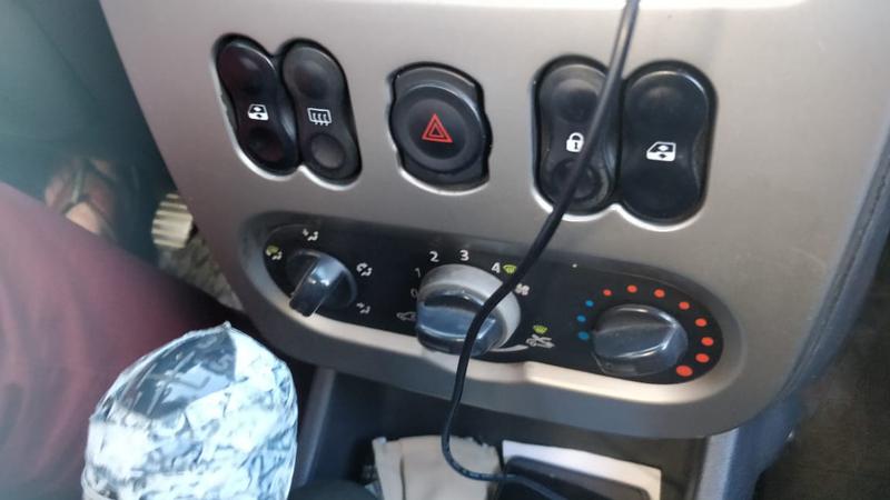 Dacia Sandero • 2010 • 170,000 km 6