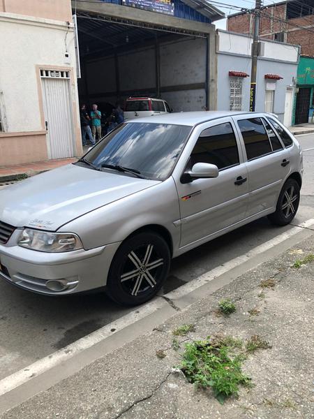 Volkswagen Gol • 2006 • 181,000 km 4
