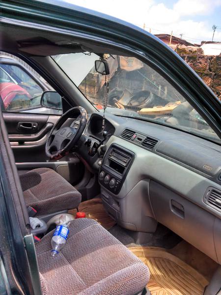 Honda CR-V • 1999 • 91,000 km 4