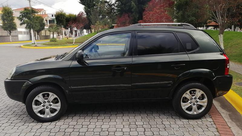 Hyundai Tucson • 2009 • 195,000 km 11