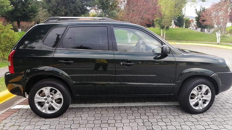 Hyundai Tucson • 2009 • 195,000 km 7