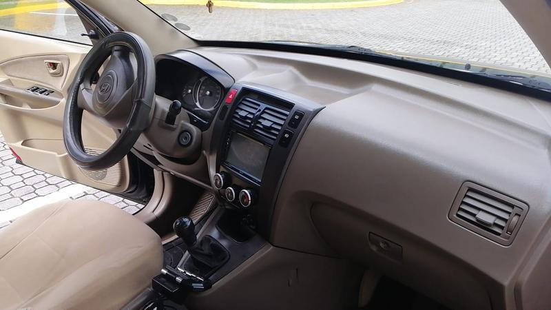 Hyundai Tucson • 2009 • 195,000 km 1