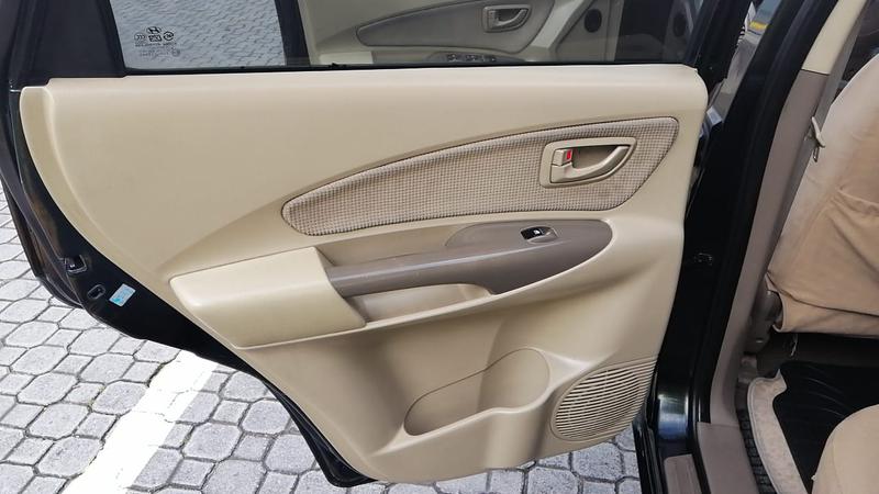 Hyundai Tucson • 2009 • 195,000 km 10