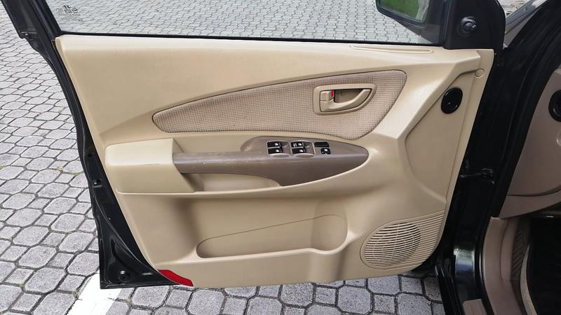 Hyundai Tucson • 2009 • 195,000 km 6