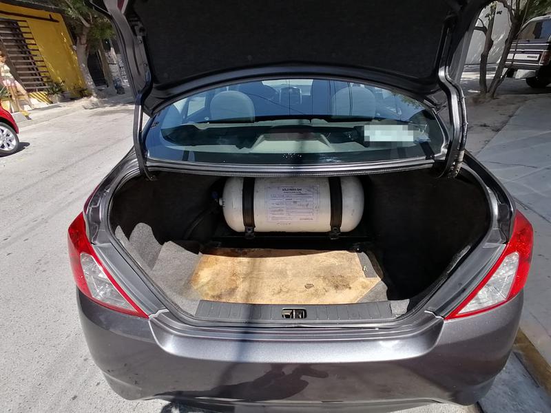 Nissan Versa sense • 2015 • 10,000 km 6