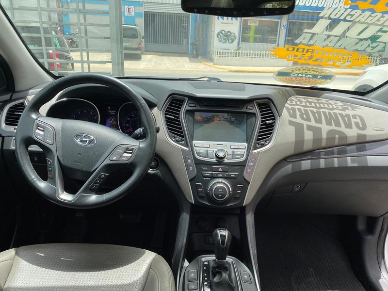 Hyundai Santa Fe • 2014 • 9 km 4