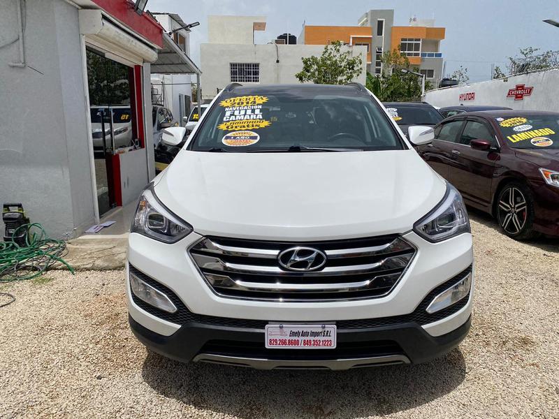 Hyundai Santa Fe • 2014 • 9 km 3